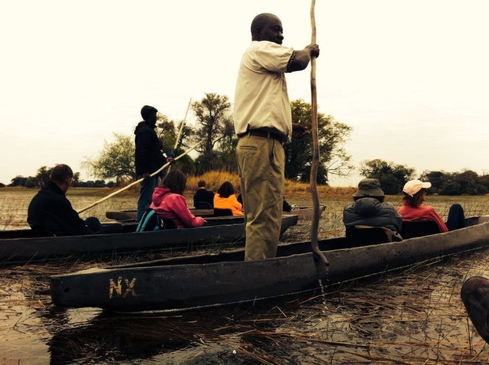 Safaris en Africa-mokoro