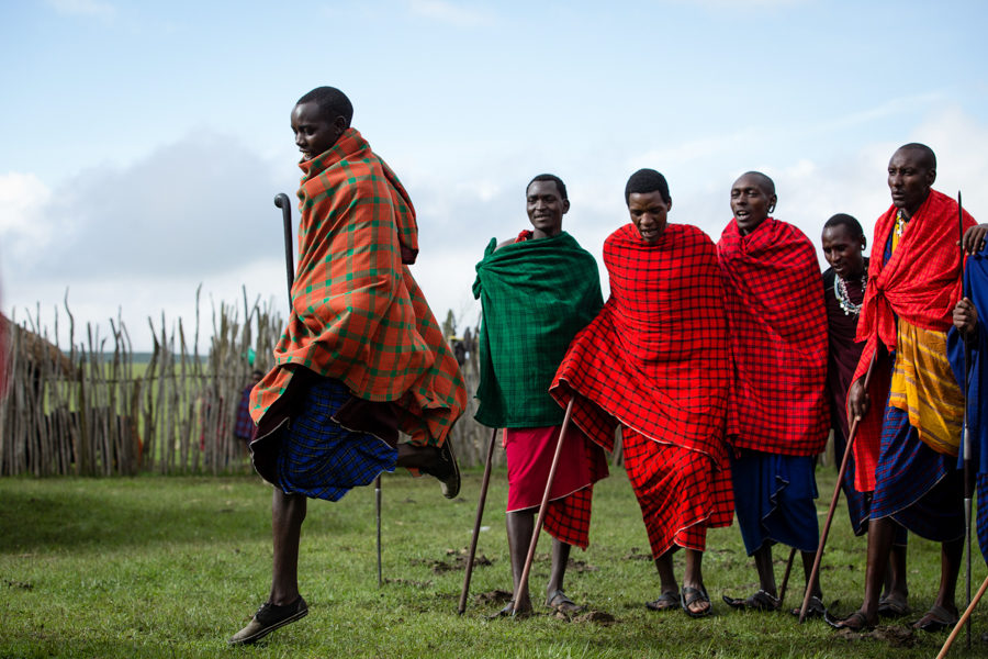 De safari en el Ngorongoro – La danza Masai